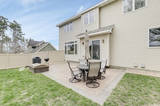 562 Hillside Dr, Prescott, WI 54021 - rear view of property featuring a patio