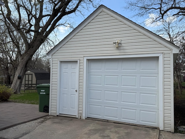 view of detached garage