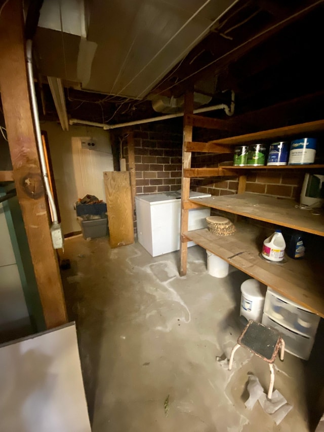 view of unfinished basement