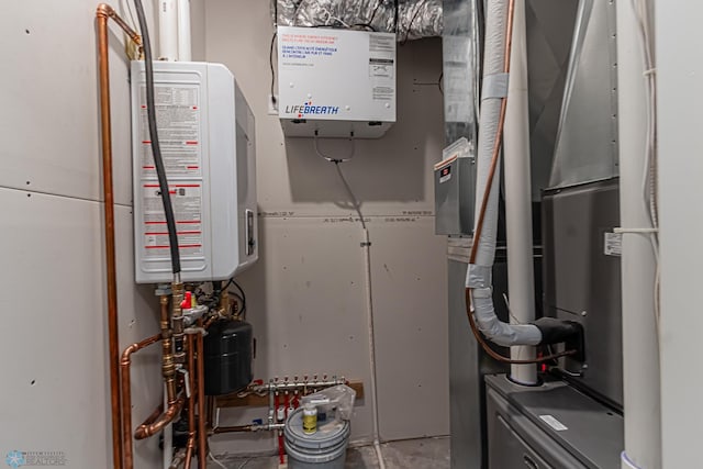 5862 Ellis Dr S, Horace, ND 58047 - utilities featuring water heater and heating unit