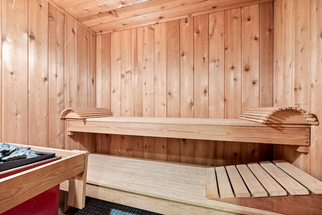 view of sauna / steam room