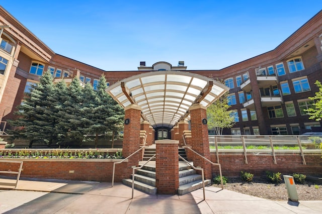 501 Main St N Unit 214, Stillwater, MN 55082 - surrounding community with fence