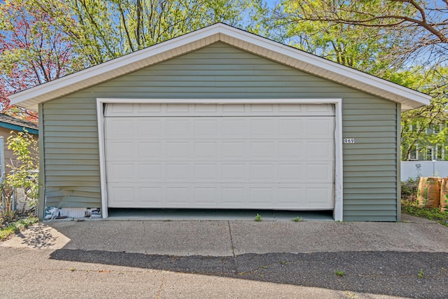 view of detached garage