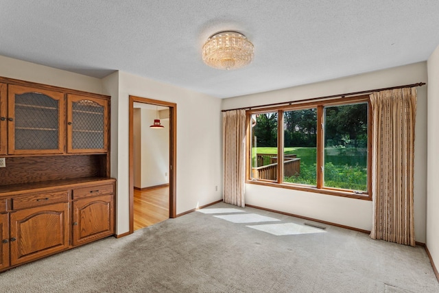 2405 Dianna Ln, Little Canada, MN 55117
