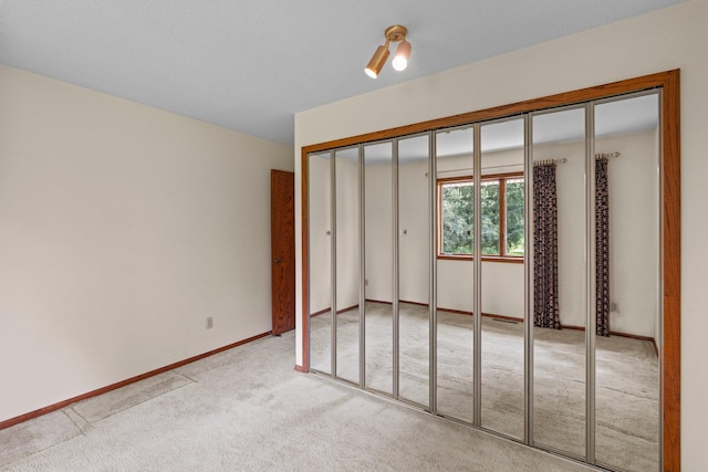 2405 Dianna Ln, Little Canada, MN 55117