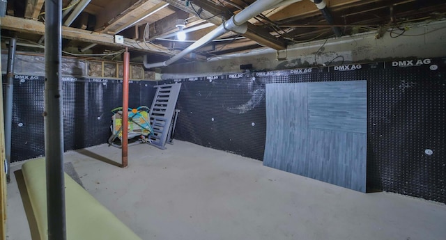 view of unfinished basement