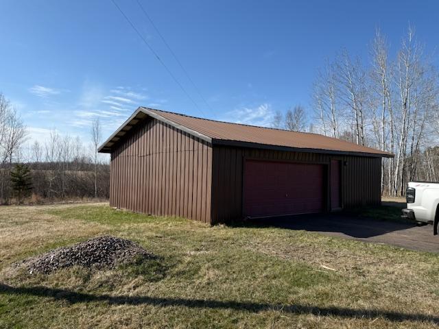 view of detached garage