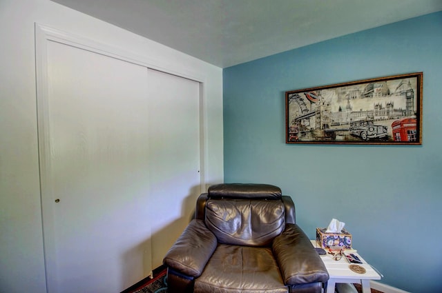 32290 US-71, Menahga, MN 56464 - sitting room with baseboards