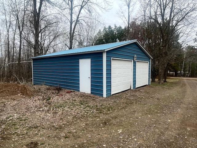 view of detached garage
