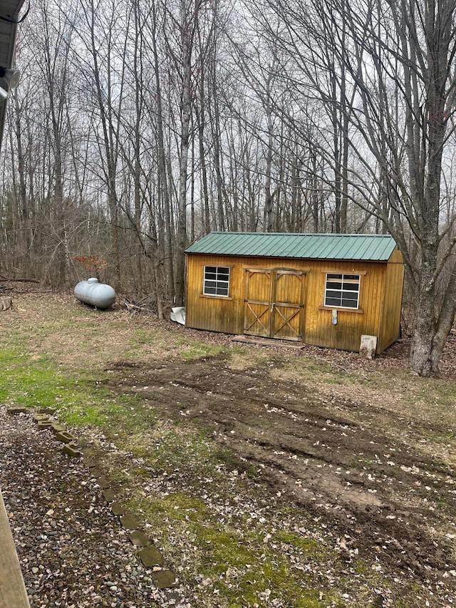 view of outdoor structure with an outdoor structure