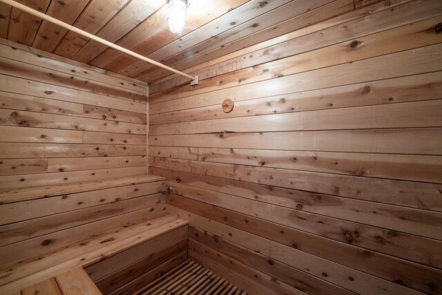 view of sauna / steam room