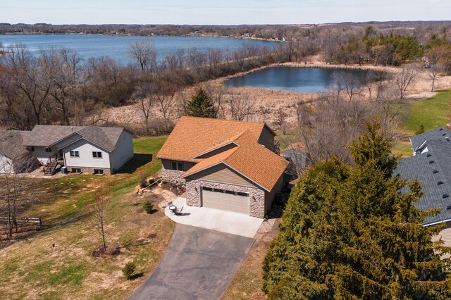 1008 Ruby St NW, Alexandria, MN 56308 - aerial view of property and surrounding area with a large body of water