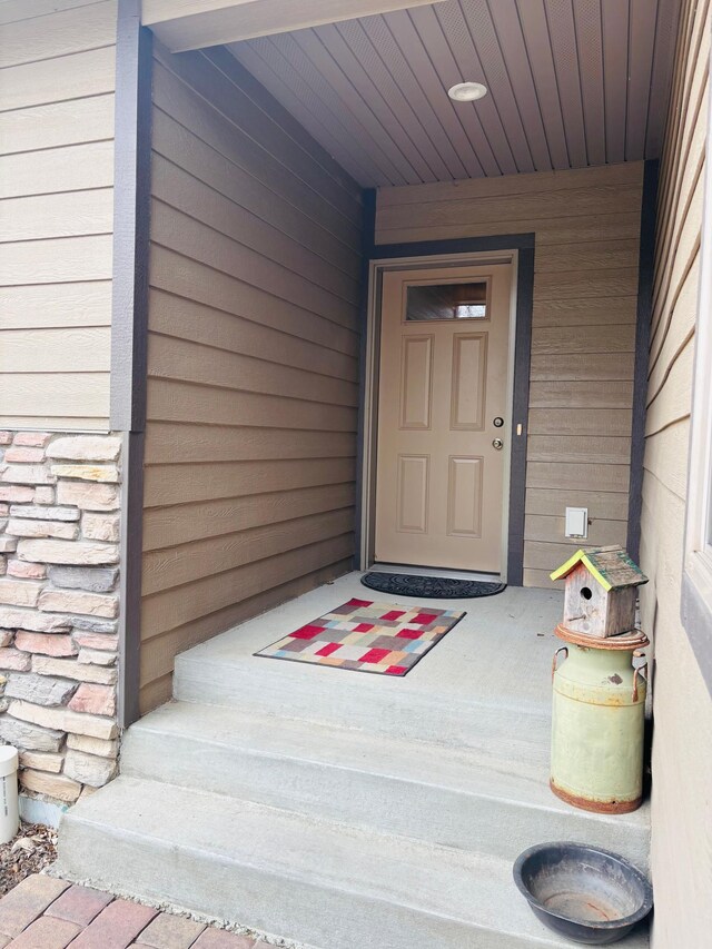 1008 Ruby St NW, Alexandria, MN 56308 - entrance to property featuring stone siding