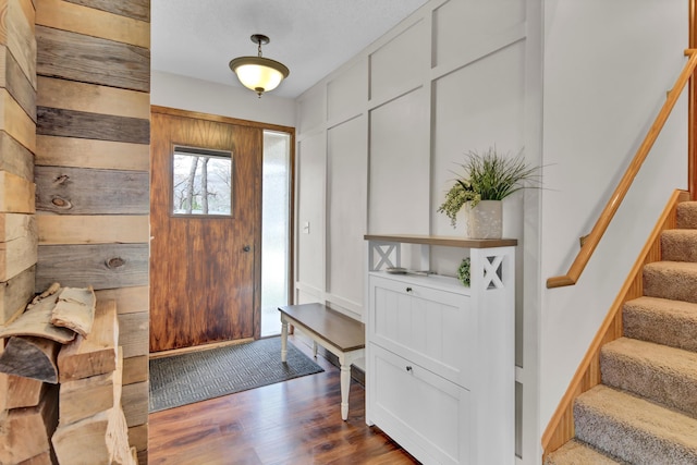 73466 318th Ave, Lake City, MN 55041 - foyer entrance with wood finished floors and stairway