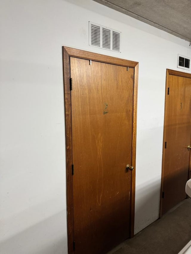 4360 France Ave S Unit 2, Edina, MN 55410 - interior space featuring visible vents