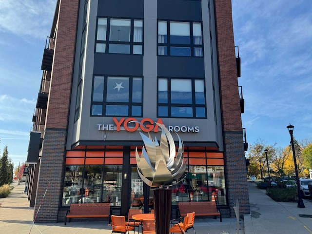 4360 France Ave S Unit 2, Edina, MN 55410 - view of building exterior