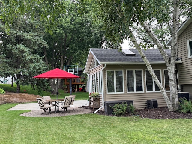10382 Greyfield Ct, Eden Prairie, MN 55347 - photo 4