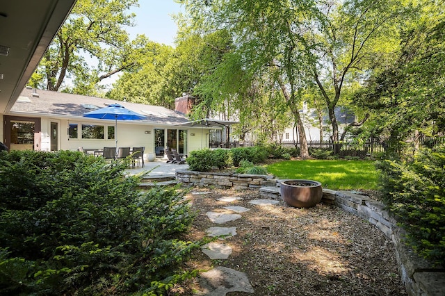 4721 Lake Harriet Pkwy, Minneapolis, MN 55419 - view of yard featuring a patio area