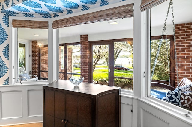 4721 Lake Harriet Pkwy, Minneapolis, MN 55419 - sunroom with a decorative wall and wallpapered walls