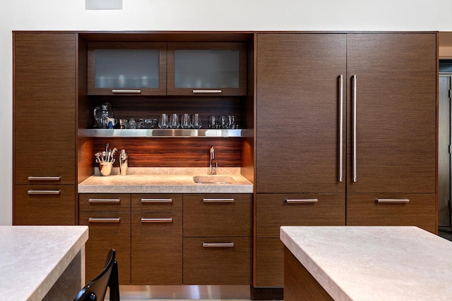 4721 Lake Harriet Pkwy, Minneapolis, MN 55419 - view of indoor wet bar