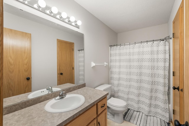 664 Highland Trl, Lino Lakes, MN 55014 - bathroom featuring vanity, a textured ceiling, and a shower with curtain