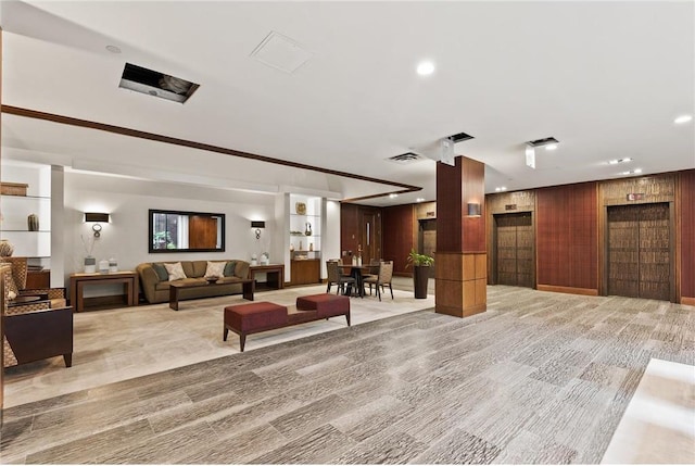 1235 Yale Pl Unit 101, Minneapolis, MN 55403 - building lobby featuring visible vents