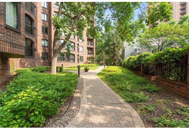 1235 Yale Pl Unit 101, Minneapolis, MN 55403 - view of community