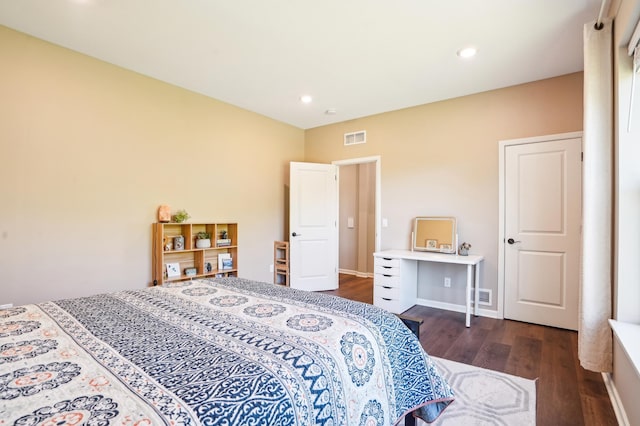 11504 Yuma Ln N, Dayton, MN 55369 - bedroom featuring dark wood finished floors, recessed lighting, and baseboards