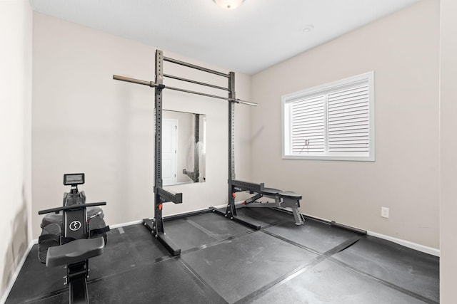 10257 Greenway Cir S, Cottage Grove, MN 55016 - exercise room featuring baseboards