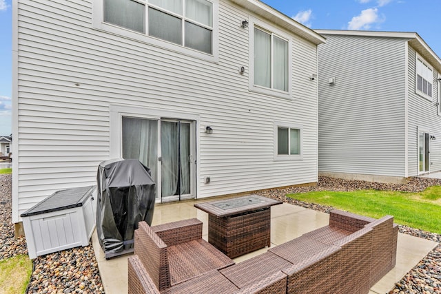 10257 Greenway Cir S, Cottage Grove, MN 55016 - rear view of house with a patio