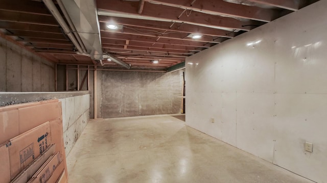 3219 Anric Dr, Eau Claire, WI 54701 - view of unfinished below grade area