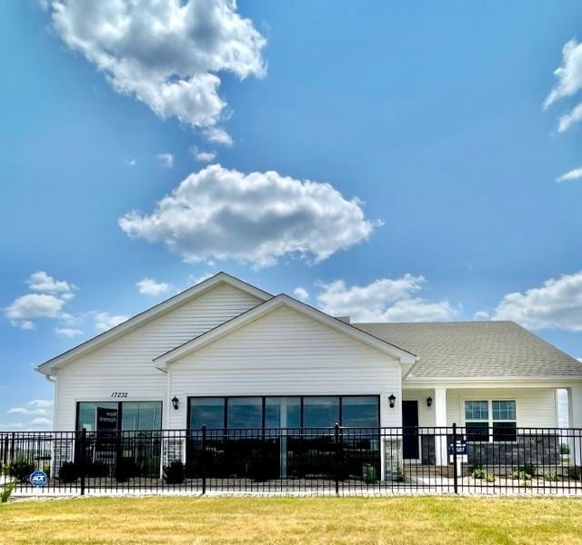 17232 Durham Dr, Lakeville, MN 55044 - view of front facade with fence