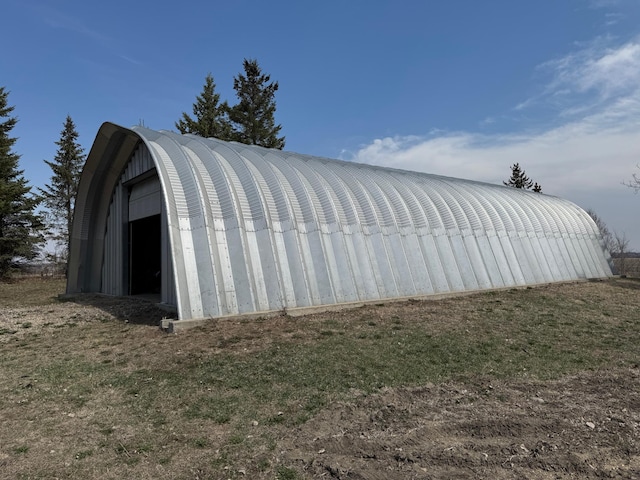 view of outbuilding with an outbuilding