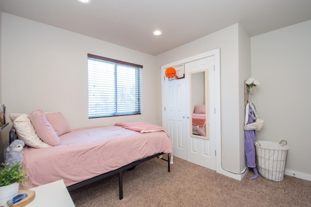 bedroom featuring carpet floors and recessed lighting
