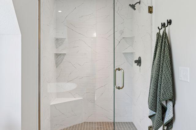 9399 Eagle Ridge Way, Chanhassen, MN 55317 - bathroom featuring a stall shower