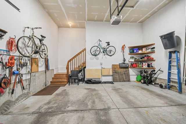 3623 Cove Point Cir NW, Prior Lake, MN 55372 - garage with a garage door opener