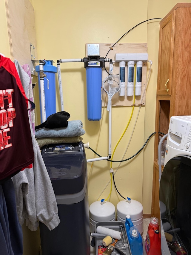 interior space featuring washer / dryer and laundry area