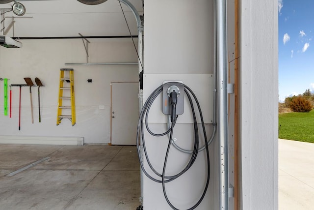 2120 Violet Ln, Faribault, MN 55021 - garage with a garage door opener