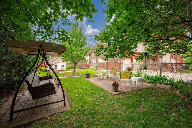 2511 12th Ave N, Minneapolis, MN 55411 - view of yard featuring a patio