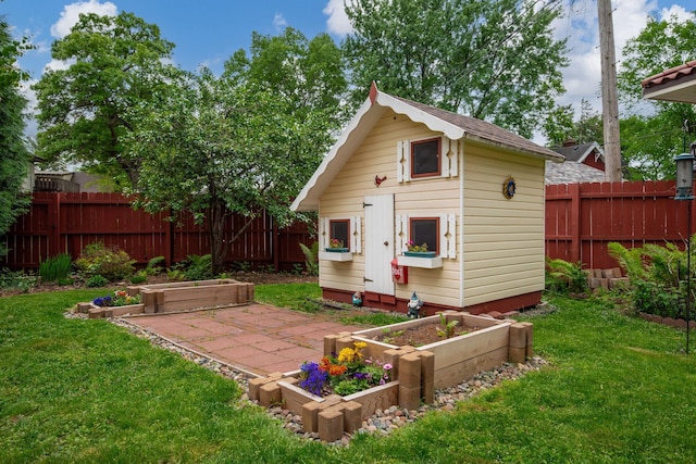 2511 12th Ave N, Minneapolis, MN 55411 - view of outdoor structure featuring a garden