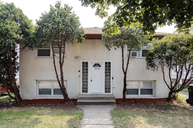 914 Burr St, Saint Paul, MN 55130 - view of front of property with stucco siding