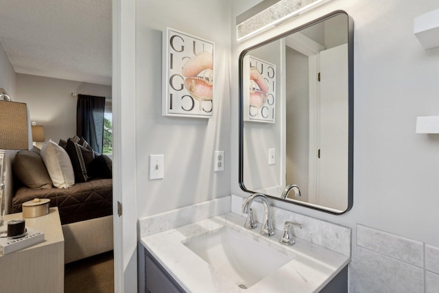 17725 26th Ave N, Plymouth, MN 55447 - ensuite bathroom with ensuite bathroom and vanity