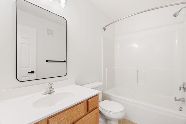 5030 Yuma Ln N, Plymouth, MN 55446 - full bathroom with toilet, vanity, and washtub / shower combination