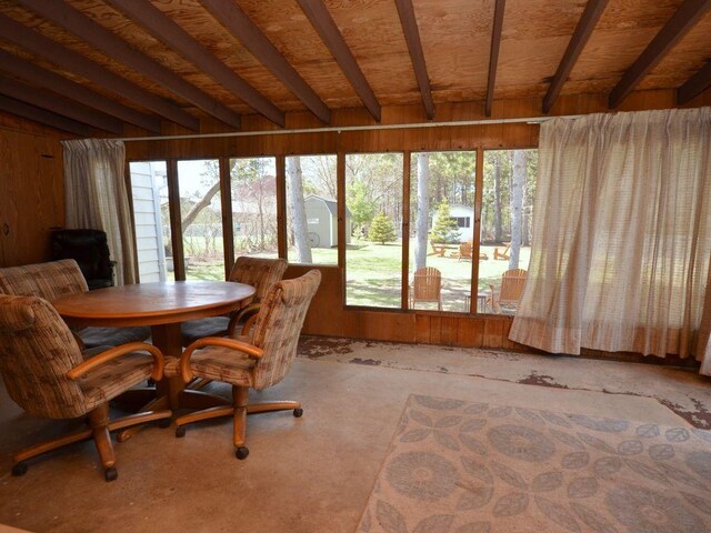 view of sunroom / solarium