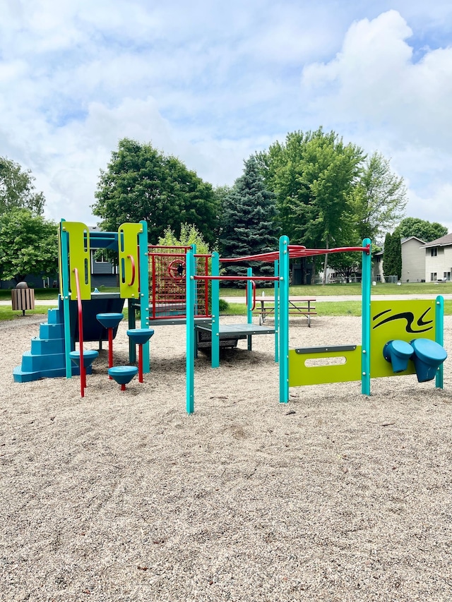 816 3rd St S, Sartell, MN 56377 - view of community play area