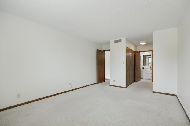 7200 York Ave S Unit 304, Edina, MN 55435 - unfurnished room with light carpet and baseboards