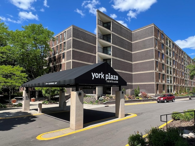 7200 York Ave S Unit 304, Edina, MN 55435 - view of property