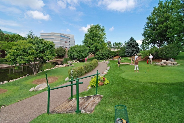 7200 York Ave S Unit 304, Edina, MN 55435 - view of home's community featuring a lawn