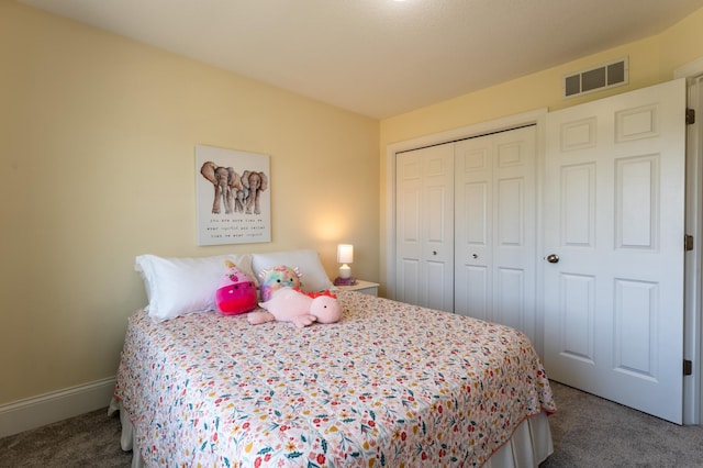 19717 Hazel Nut Ave, Lakeville, MN 55044 - bedroom featuring carpet, a closet, and baseboards