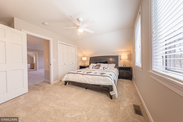 509 Superior Ave, Crosby, MN 56441 - bedroom featuring ceiling fan, light colored carpet, visible vents, baseboards, and a closet